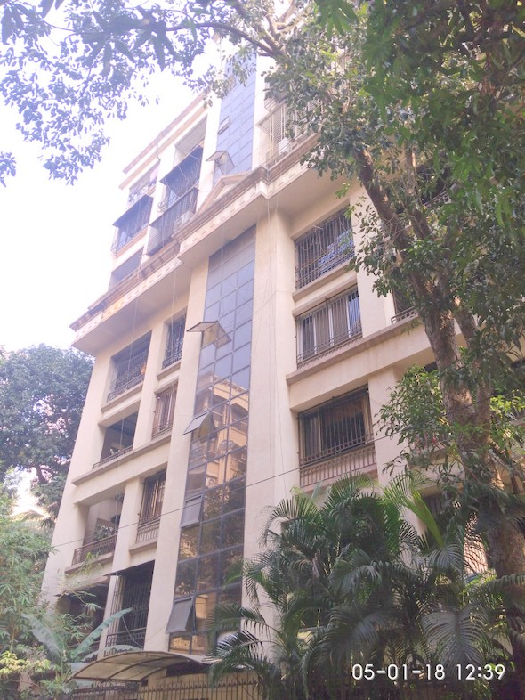 Main - Sutrim, Khar West